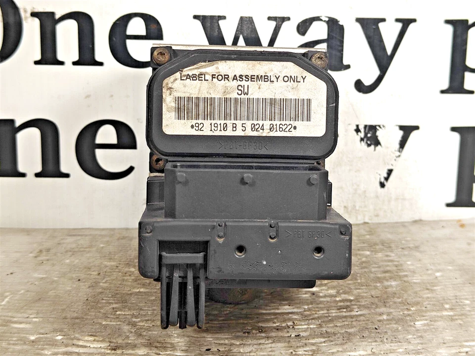 10361910 Buick  Lacrosse 2005-2009 ABS Antilock Brake Pump Control OEM 15H2 030 - Image 3 of 4