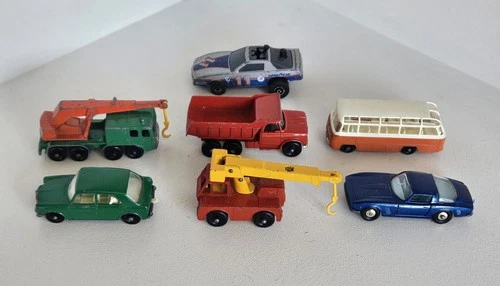VINTAGE LESNEY MATCHBOX DIECAST CARS TRUCKS LOT ENGLAND (MB10)