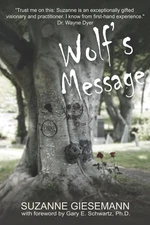 Wolf's Message - paperback Giesemann, Suzanne