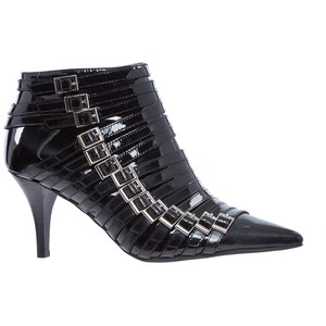 black pointed buckle boots