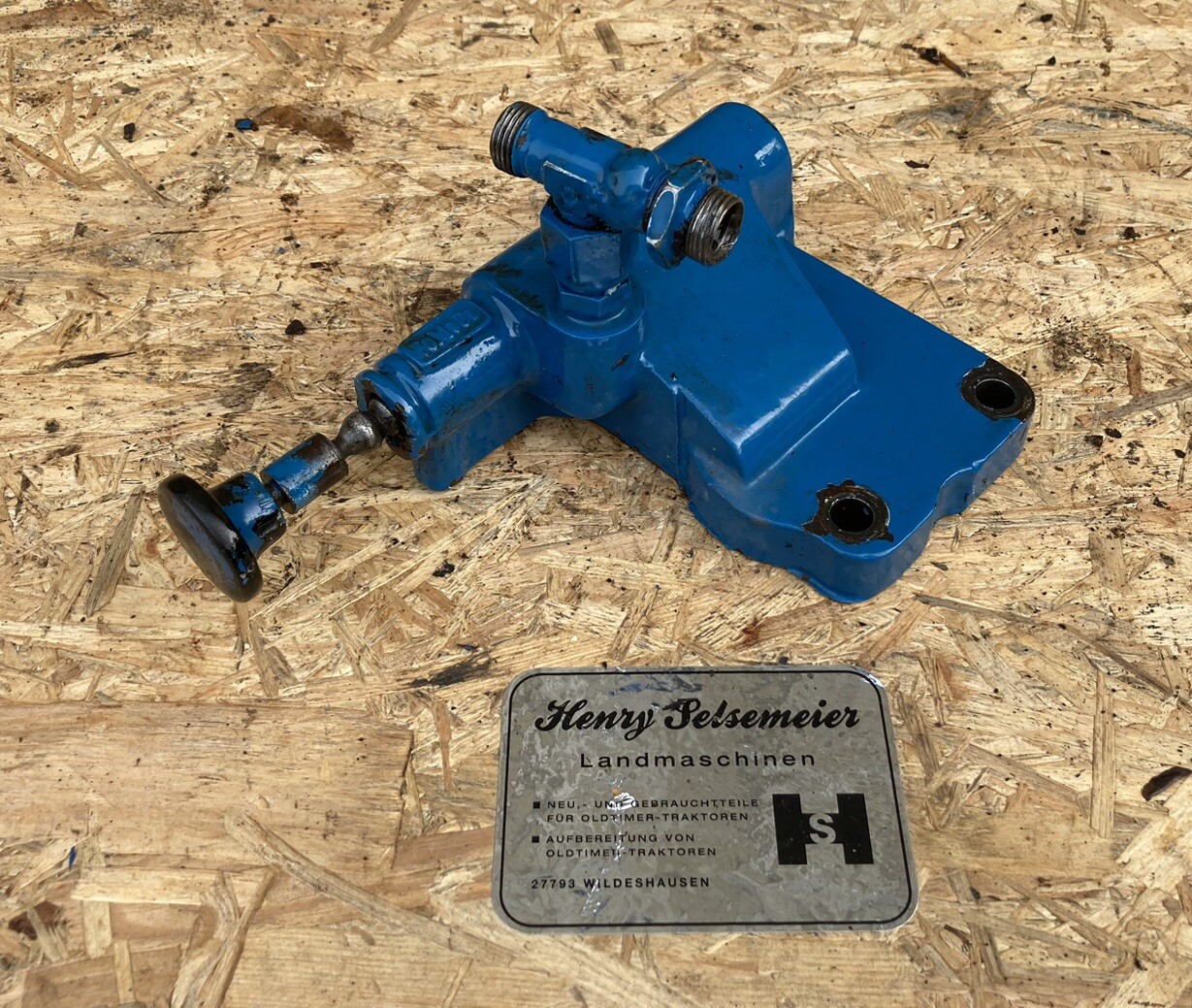 HYDRAULISCHES DREIFACH FERNVENTIL FORD 600 700 800 2000 3000 4000