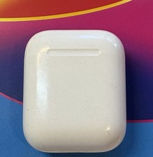 APPLE AirpPods Lightening Charging Case for 1st  2nd Generation AirPods A1602 