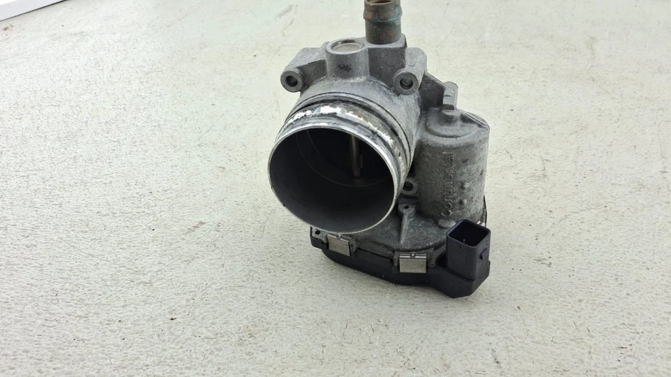 BMW 320I XDRIVE 2015 carrocería de acelerador de inyección de combustible OEM Foto 2 de 4