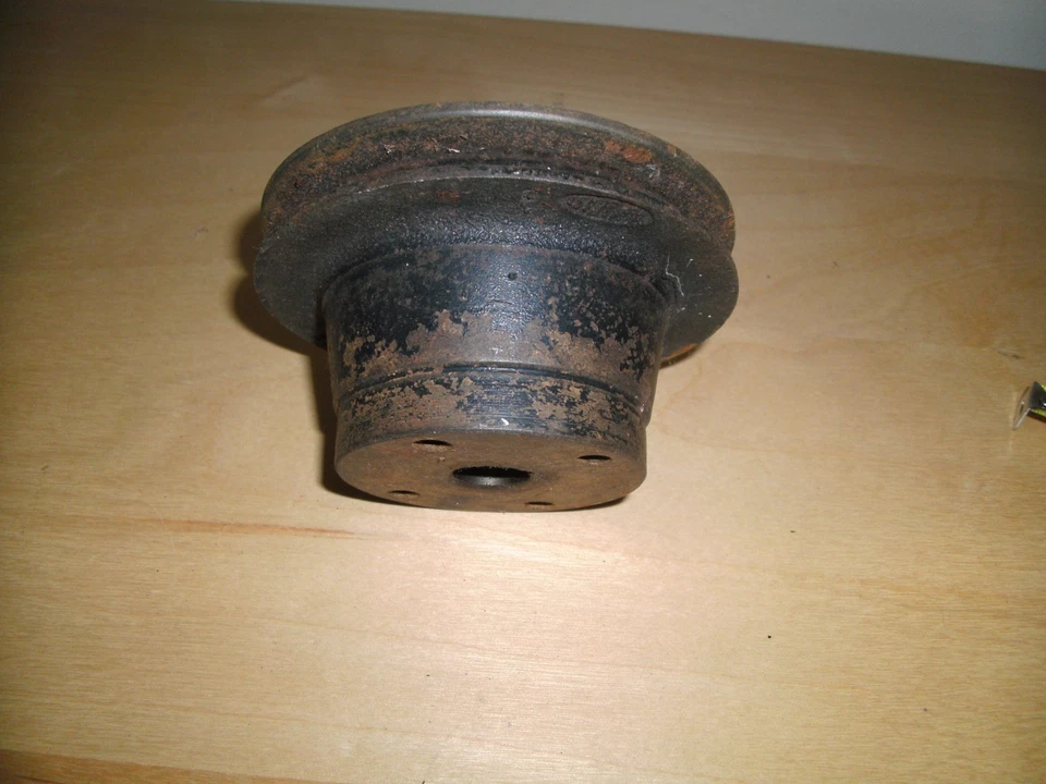 Triumph Herald/Spitfire Fan/Water Pump Pulley 201329 - Image 3 of 4