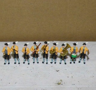 Figuren H0 1:87 Preiser und andere handbemalt "Musikkappelle"