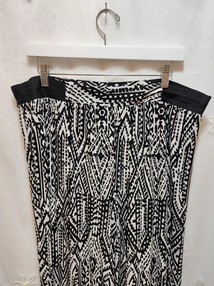 RUBY RD WOMEN PXL BLACK & WHITE PANTS GEOMETRIC WILD ARTSY ETHNIC WIDE LEG LOOSE - Image 4 of 4