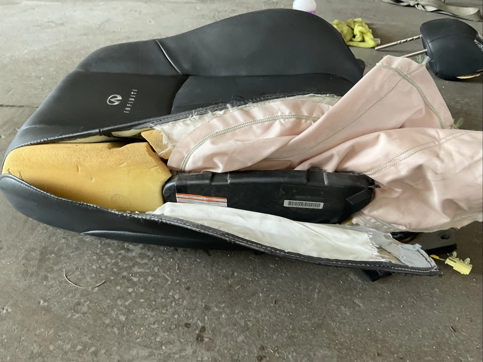 Asiento trasero derecho Infiniti G37 10-13 87611-JK60A Foto 2 de 4