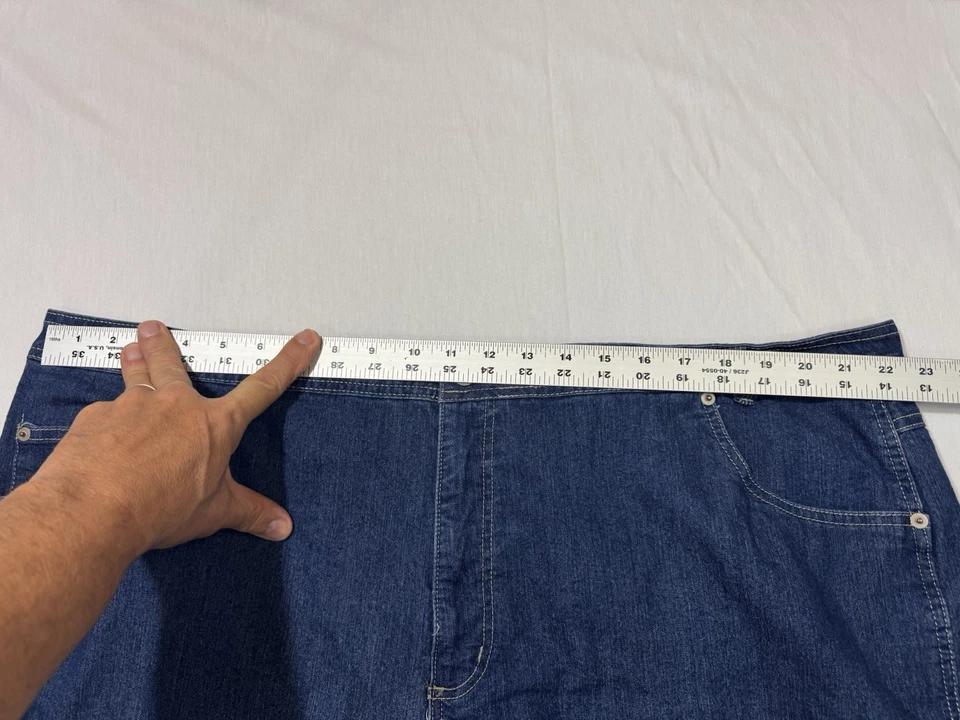 Bermuda jeans feminina JUST MY SIZE JMS plus size 26W jeans escura borboleta - Imagem 4 de 4