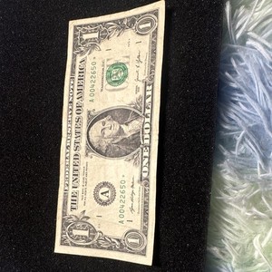 US $1 One Dollar Bill Federal Reserve Note Green Seal Circulated Uncertified