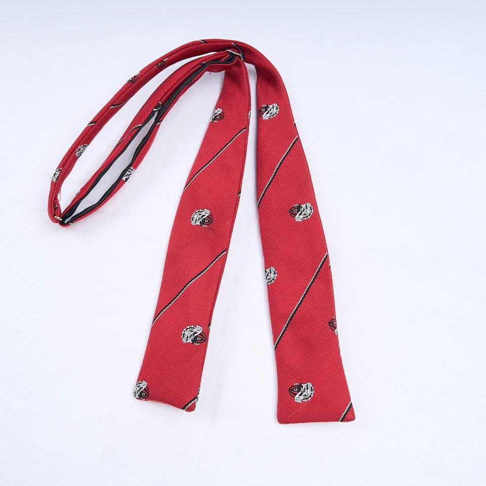 Georgia Bulldogs Silk Bow Tie Red Embroidered UGA Logo Adjustable - Image 3 of 4
