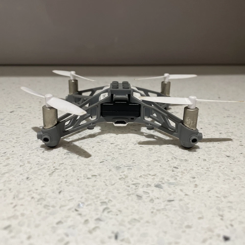 Parrot AIRBORNE Fly Mini Drone ONLY DRONE with battery - Image 4 of 4