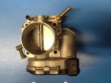NEU ORIGINAL VW Drosselklappe VW GOLF IV BORA 1J2 1,8 L 92 KW 125 PS 06A133062R