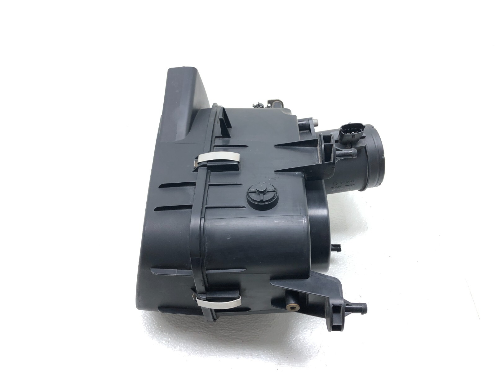 2014-2019 MASERATI GHIBLI SQ4 3.0L RIGHT PASS FRONT AIR CLEANER FILTER BOX OEM.