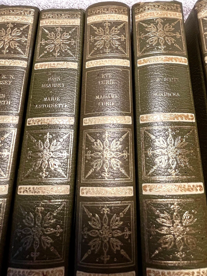 WOMEN WHO MADE HISTORY SET 7 Bks Antoinette Queen Elizabeth Sand Hamilton Curie Foto 4 de 4