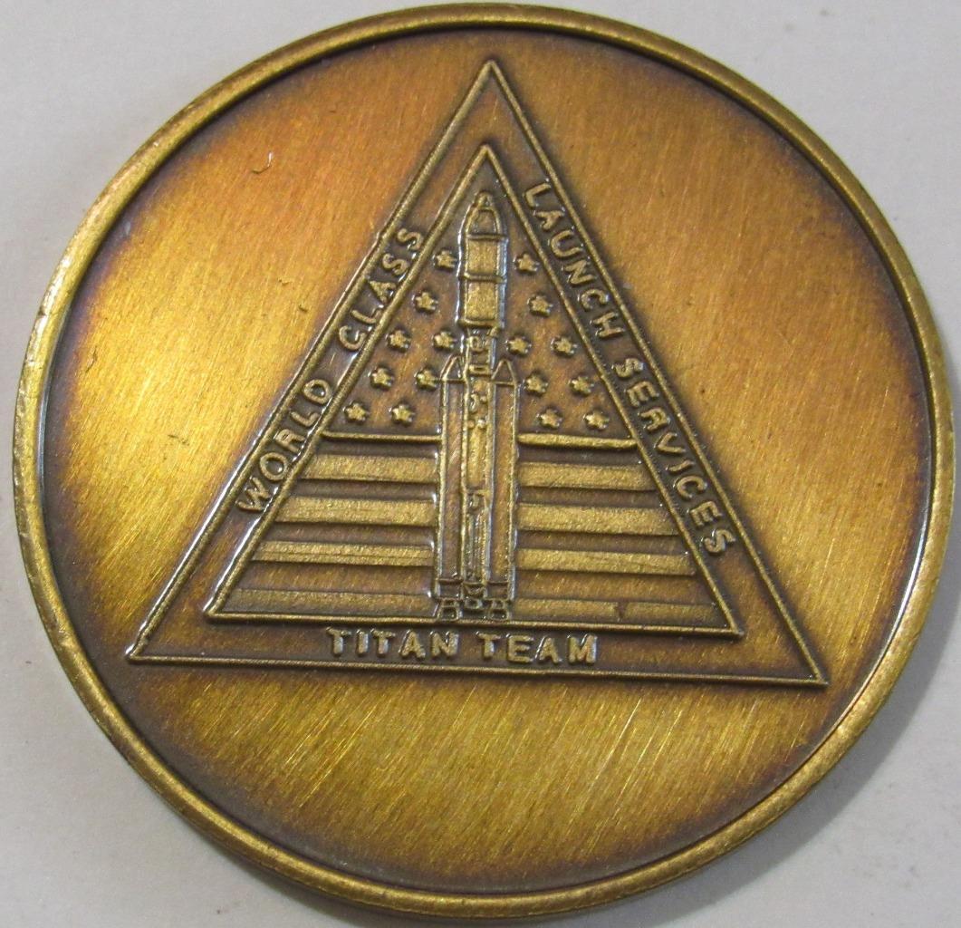 TITAN TEAM 세계적 수준의 발사 서비스 앤틱 청동 동전 1.5 45번째 우주 날개-Freehip.co.kr