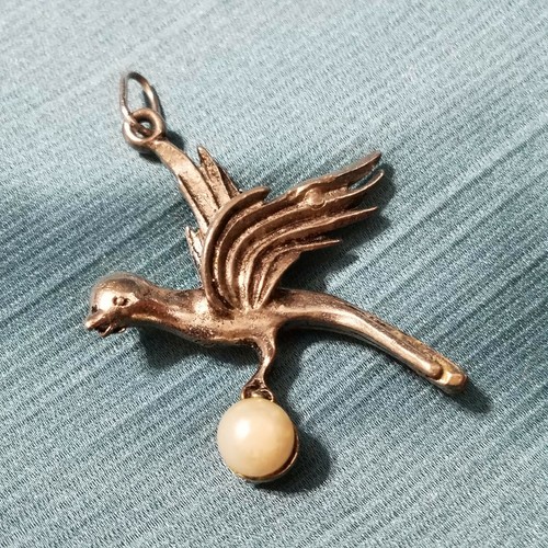 Bird Pendant Pewter Look With Pearl 1 1/2" No Chain - Picture 3 of 5