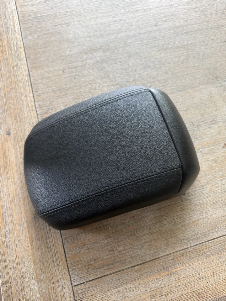Chevrolet Chevy Cruze 11-15 negro consola central cuero reposabrazos tapa OEM Foto 2 de 4