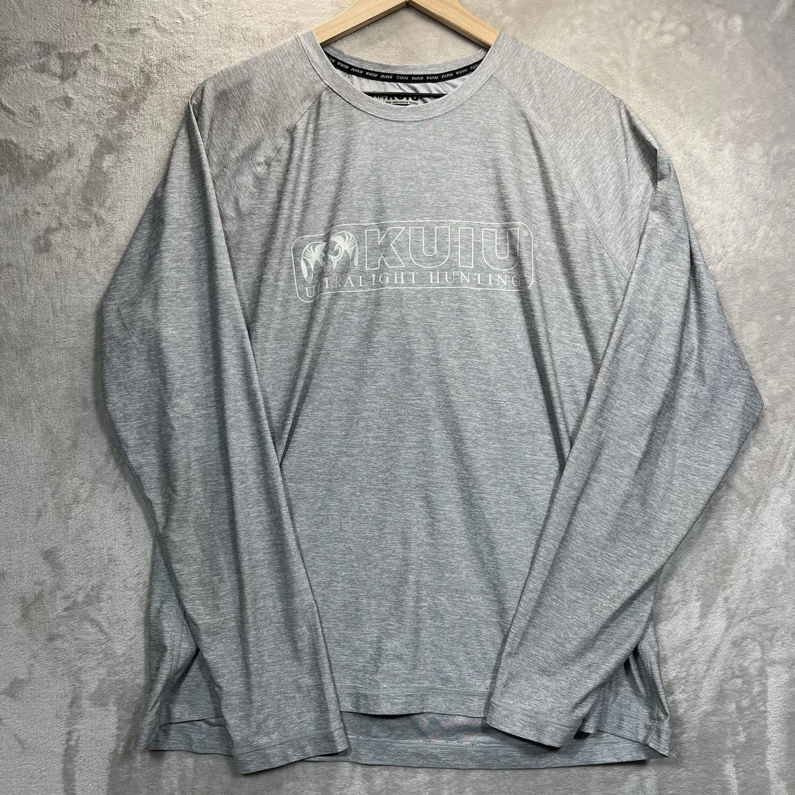 KUIU Long Sleeve Base Layer Shirt Men's Large Gray Coolmax Wicking Hunting Gym