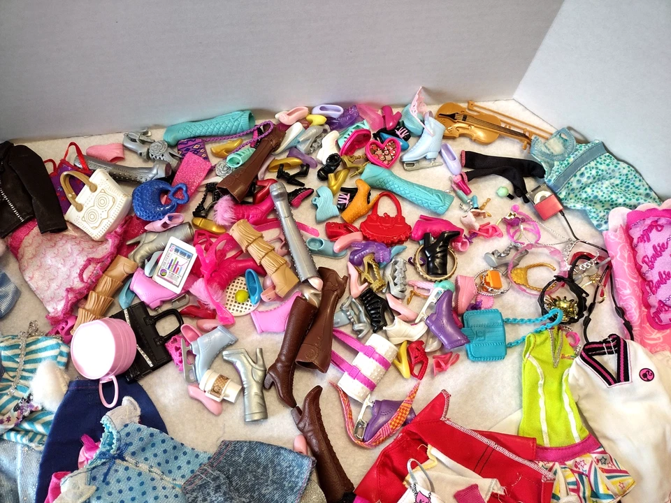 Barbie 2010's Clothes Shoes Jewelry Boots Bags Accessories Lot Over 1 Pound - Image 2 of 4