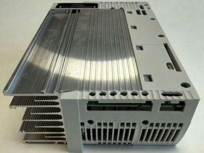 Lenze 8200 Vector / Frequency Inverter / 2.2kW / 3.0HP / E82EV222K4C000 / New-