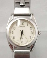 SEIKO LUKIA Quartz wristwatch Model number 4N21 0980 SEIKO