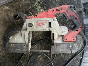 Milwaukee 6232-20 11-Amp Corded Deep Cut Variable Speed Band Saw