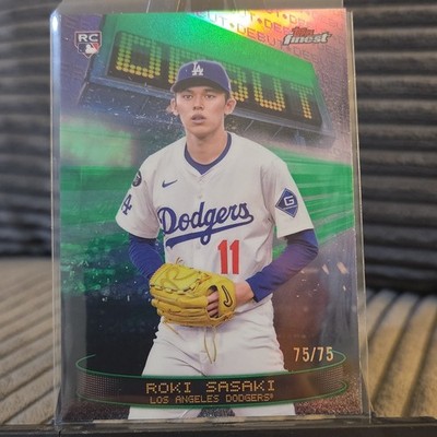 Topps 2025 Finest Debut Roki Sasaki D-28 Green Refractor 75/75 Rookie Dodgers