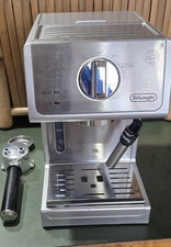 De'Longhi 15-Bar Pump Espresso and Cappuccino Machine ECP3630