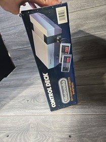 Nintendo NES Control Deck Home Console CIB 2 controllers Tested Good Condition 