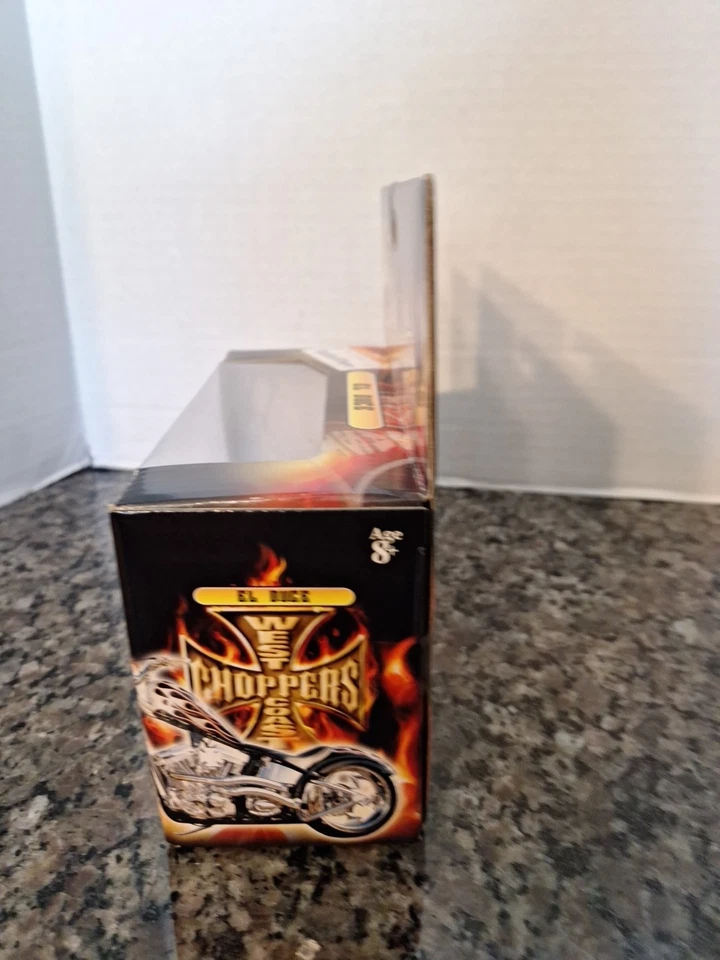 2004 Jesse James West Coast Choppers EL DUCE 1:18 JJ04-18-29 - Image 4 of 4