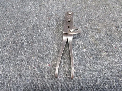 ORIGINAL CIVIL WAR ERA MANHATTAN .36 CALIBER REVOLVER BULLET MOLD, DOUBLE CAVITY