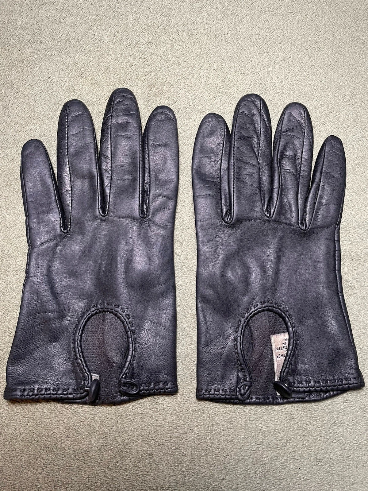 Black Leather Minimalist Driving Gloves, Large, Size 7.5 By Preston & York
Opens in a new window or