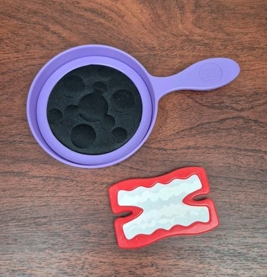 Magic Reveal Kitchen Frying Pan Purple Pretend Play Food Bacon Spin Master 2009