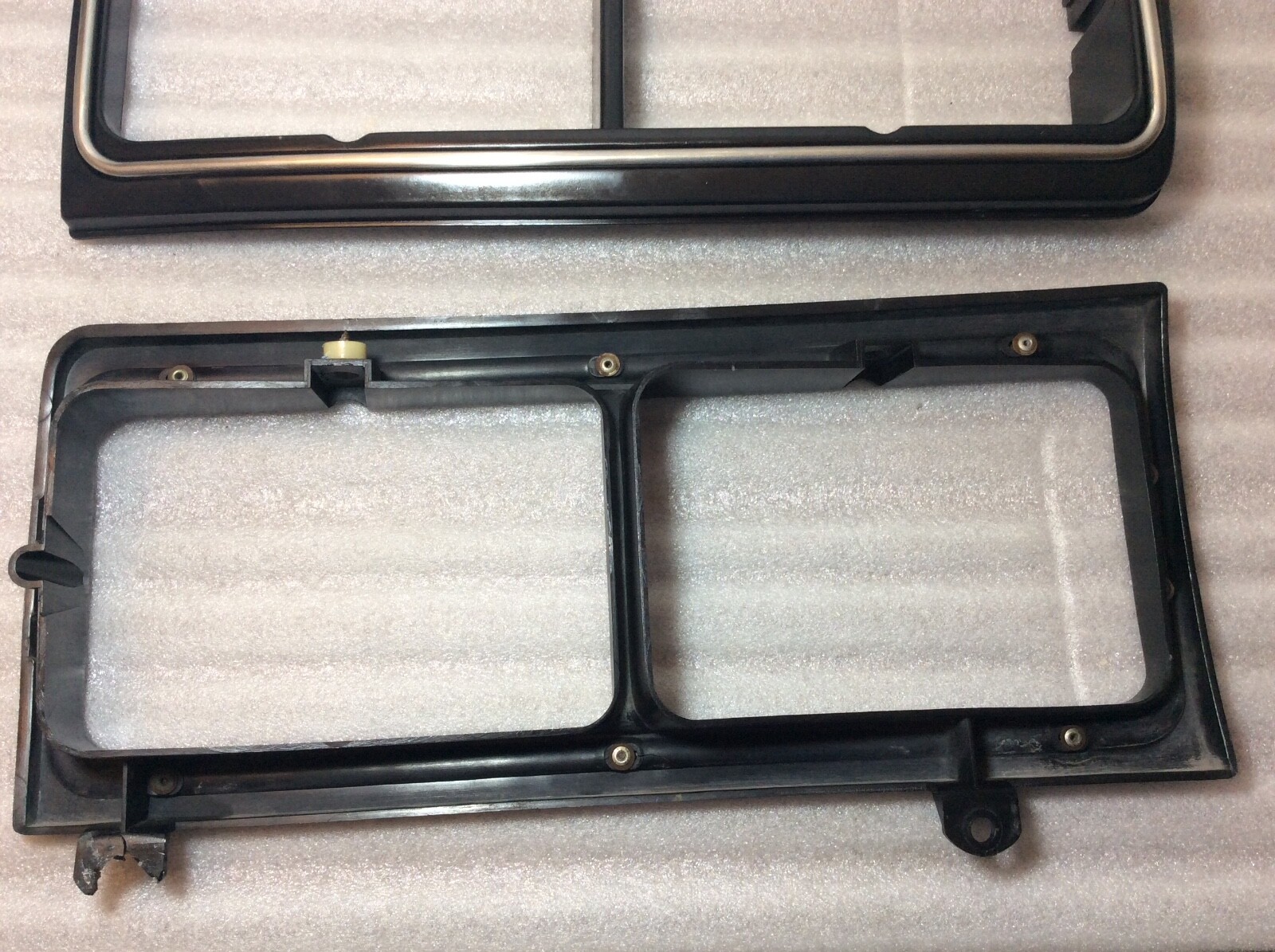 81-88 ROLLS ROYCE SILVER SPUR HEADLIGHT TRIM BEZEL PAIR DRIVER PASSENGER  