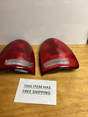 Driver Tail Light Assy TYC 11-3068-01 - Pass Tail Light Eagle Eyes CS048-U000R
