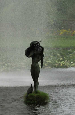 Photo 12x8 Statue Mermaid Pool Enzo Platzottas ''Leda and the Swan'' amid t c2019