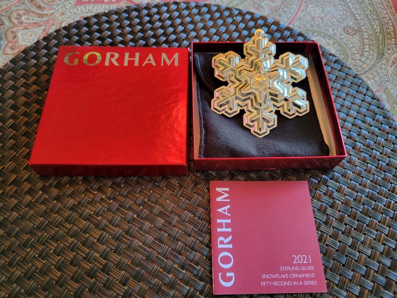 2021 Gorham Sterling Snowflake 52nd  Ornament in Series Original Box Pouch card