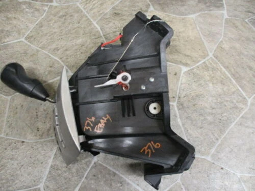 MONTAJE DE PALANCA DE CAMBIOS DE PISO TRANSMISIÓN AUTOMÁTICA OEM DODGE CALIBRE 2007-2012 Foto 2 de 4