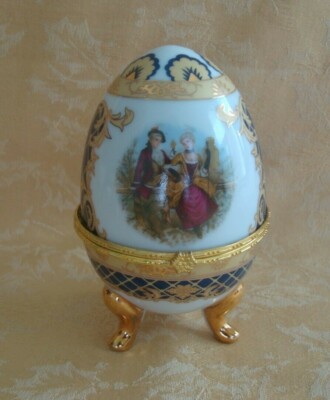 Vintage Vecceli Italy Renaissance Style Porcelain Egg Trinket Box With Puff