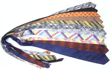 137  LOT 10 DIFFERENT BRANDS MEN'S TIE MADE IN CHINA