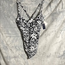 NWT women's plus size 2X Floral Black and White One Piece Swimsuit no underwire