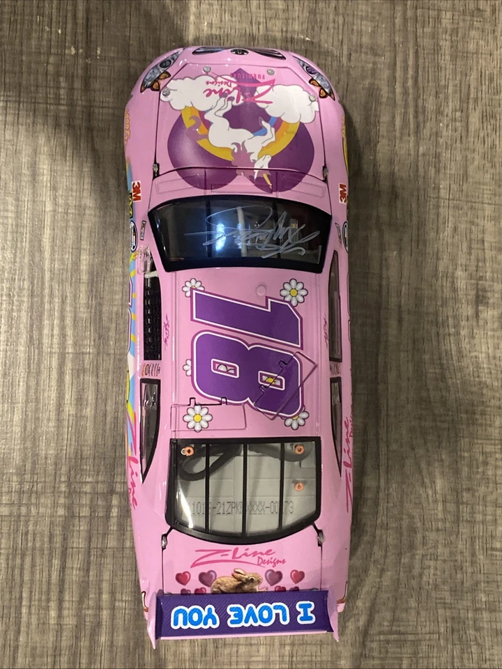 1/24 Acción Lionel 2010 #18 Kyle Busch Línea Z Rosa Kimmy Autografiado Foto 4 de 4