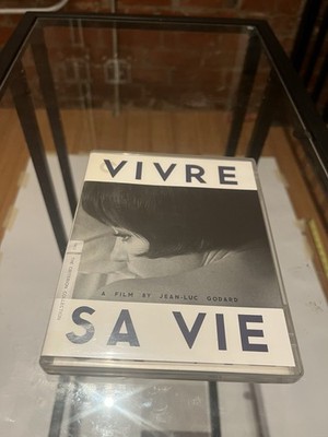 Vivre Sa Vie Criterion Collection Blu-ray Complete with case/booklet