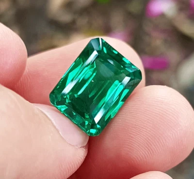Flawless Natural 12.80 Ct Green Emerald GIE Certified Emerald Cut Loose Gemstone - Image 1 of 4