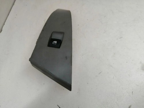 BMW 5 Touring E61 Schalter für Fensterheber hinten links 06575BK 2.50 34252346