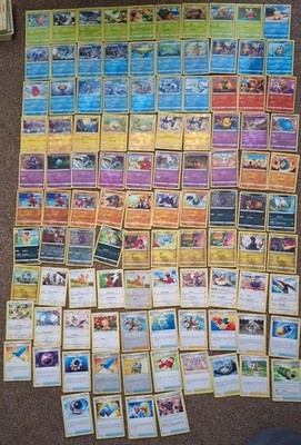 Pokémon Evolving Skies 25% Master Set 104 einzigartige Karten Holos Reverses inklusive
