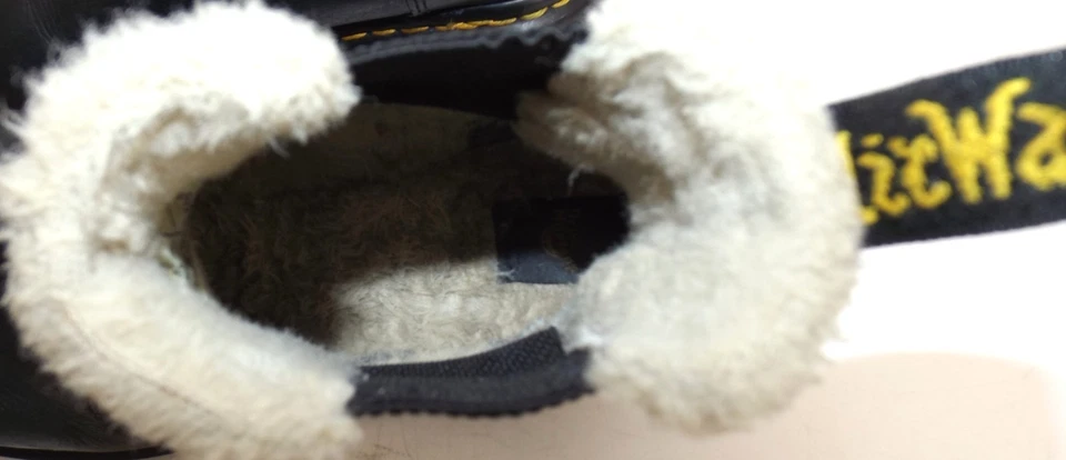 Dr. Martens 2976 Leonore Leather & Faux shearling lined boots - Ladies Size 6 - Image 4 of 4