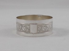 Rare Fantastique Rond de Serviette Guilloche Décoration En 950er Argent, France