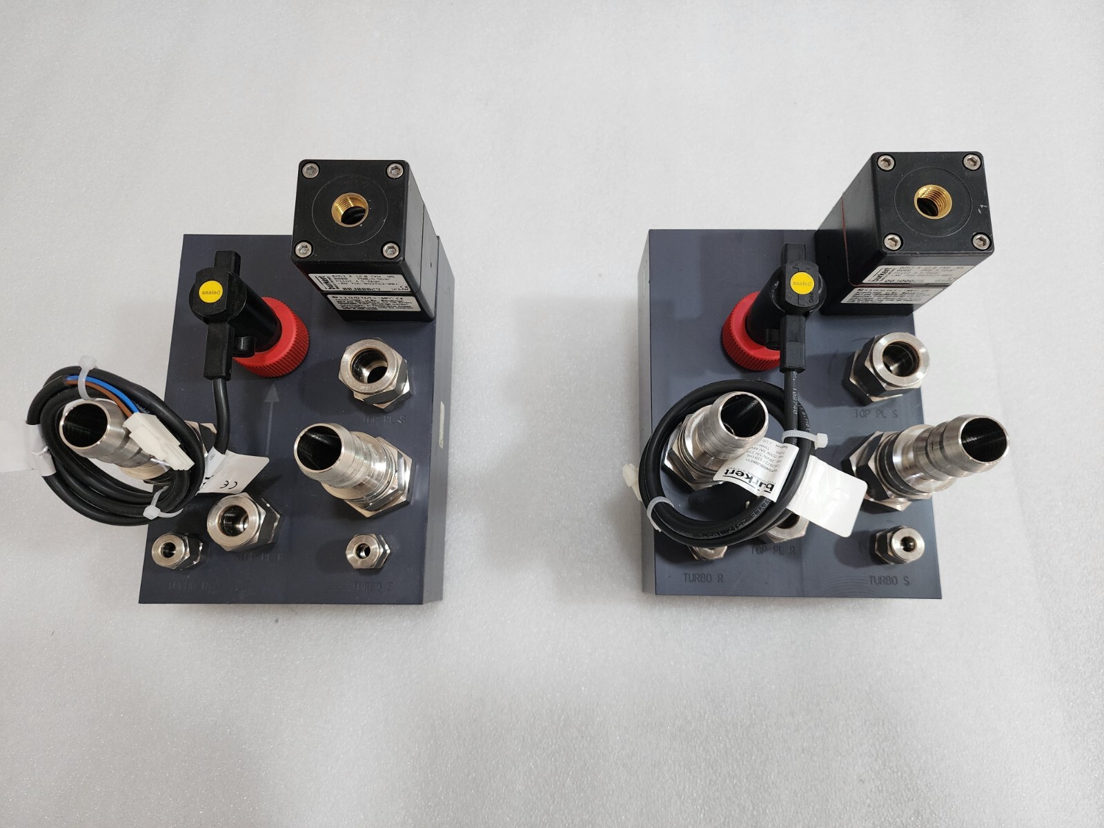 Lam Research BURKERT FLUID CONTROL SYSTEM 98134985 P/N : 790-040307-011 (As-Is)