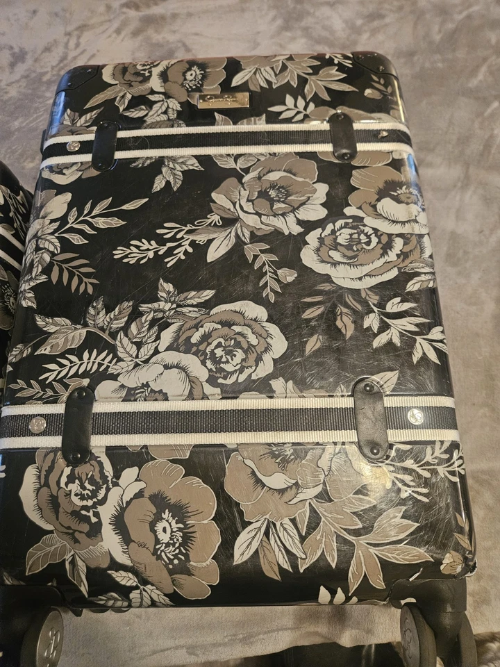 Jessica Simpson 24" And 29" Luggage Pink PINEAPPLE Hardside Suitcase Tropical - Image 2 of 4